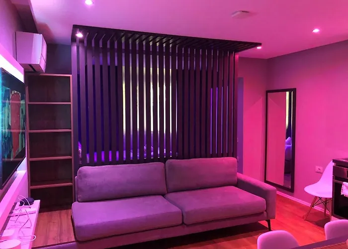 Earth, Comfy Near Center W Garden 1gbwifi Apartmán Tirana